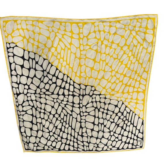 Black and Yellow Patterned Scarf - Picture 3 of 6
